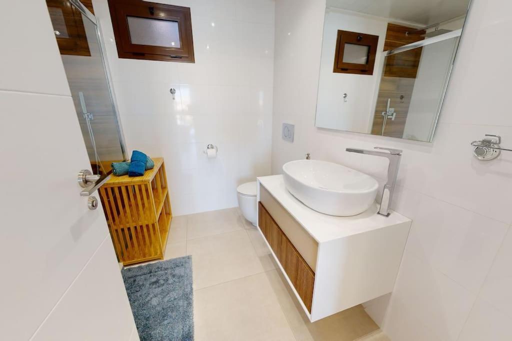 Apartman S Vlastnim Bazenem Ориуэла Экстерьер фото